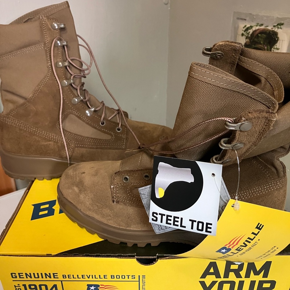 Belleville C300ST Men's Size 9.0 Wide Hot Weather Steel Toe Boots Coyote Brown